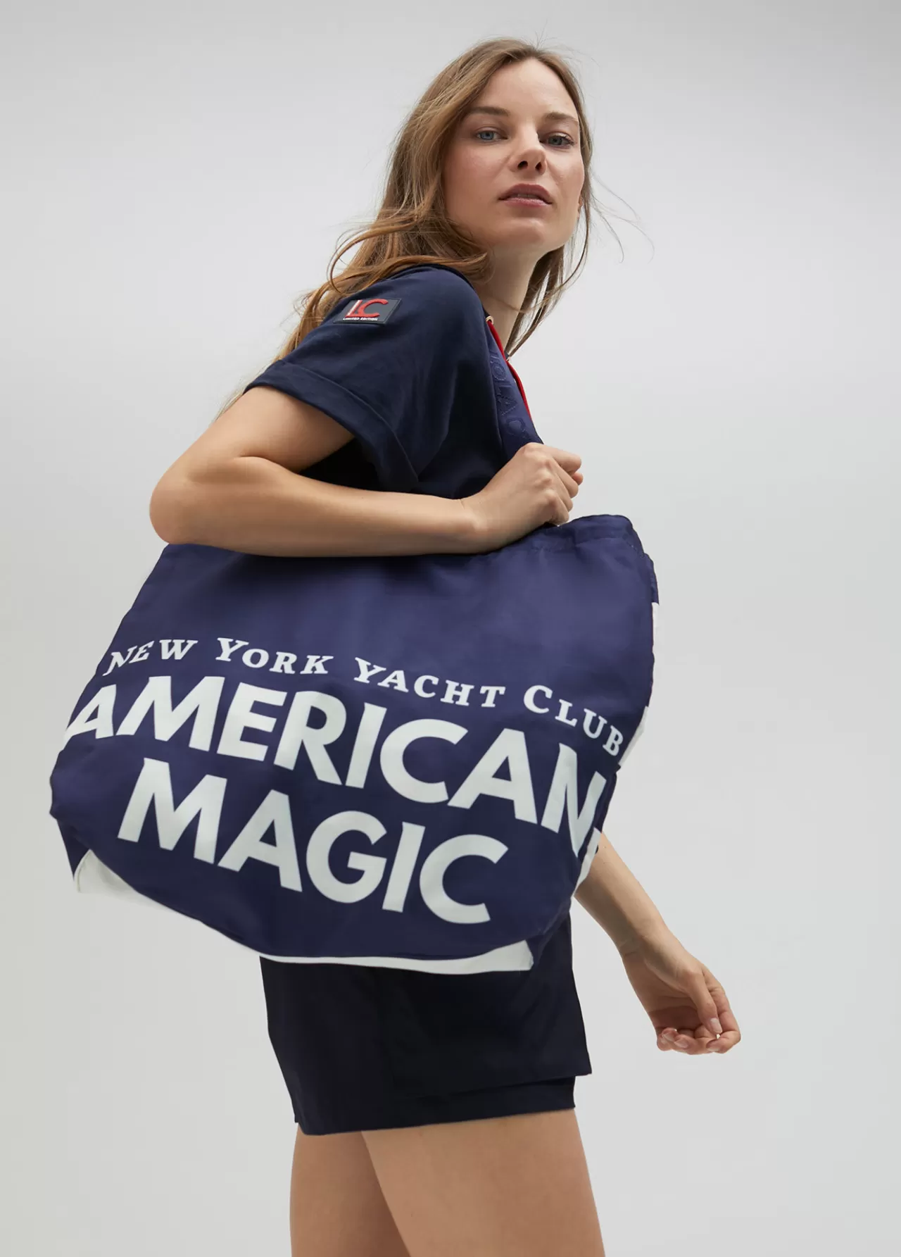 Lola Casademunt Tote bag de color azul  American Magic - Lola Casademunt AZUL-ROJO Outlet