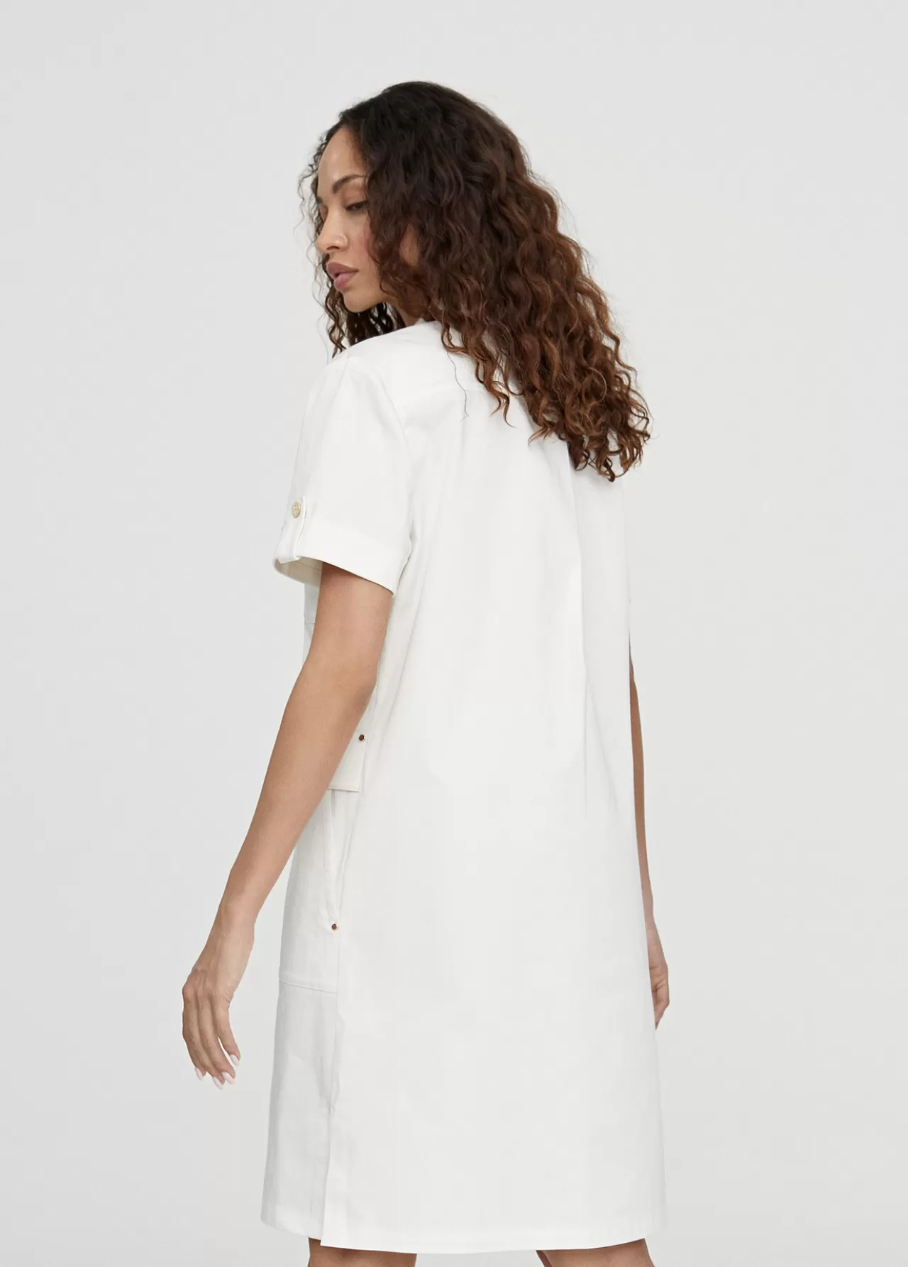 Lola Casademunt Vestido corto tipo cargo OFFWHITE Outlet